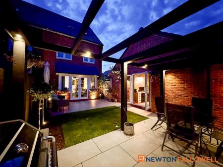 3 bedroom Semi-detached house for sale in Hopper Road, Middlebeck, NG24