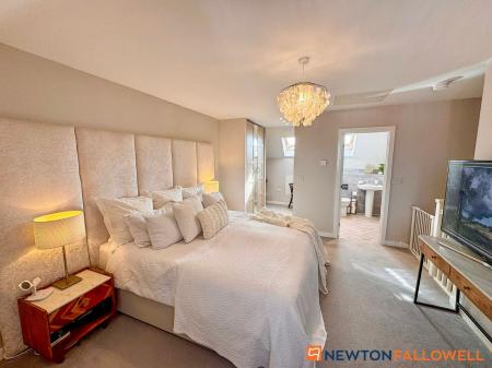 3 bedroom Semi-detached house for sale in Hopper Road, Middlebeck, NG24