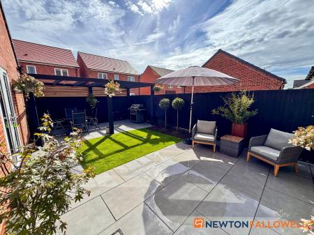 3 bedroom Semi-detached house for sale in Hopper Road, Middlebeck, NG24