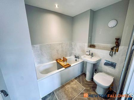 3 bedroom Semi-detached house for sale in Hopper Road, Middlebeck, NG24