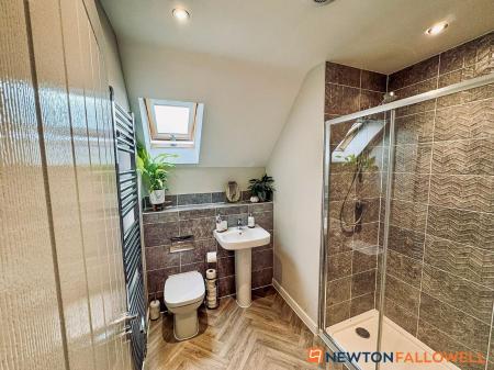 3 bedroom Semi-detached house for sale in Hopper Road, Middlebeck, NG24