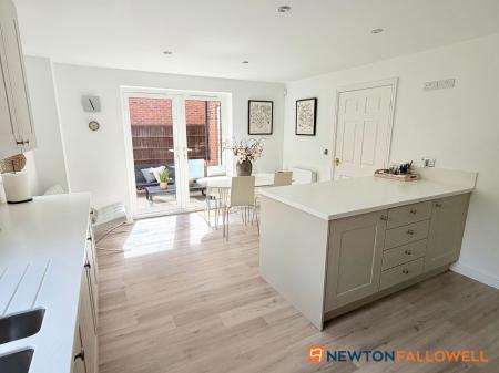 4 bedroom Detached house for sale in Carnell Lane, Fernwood, NG24