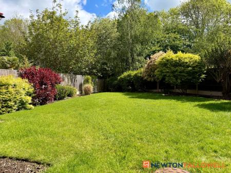 4 bedroom Detached house for sale in Carnell Lane, Fernwood, NG24