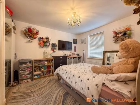 4 bedroom Terraced House for sale in Goldstraw Lane, Fernwood, NG24