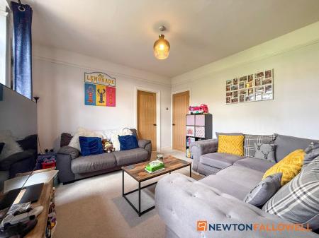 3 bedroom Semi-detached house for sale in Park Crescent, Newark, NG24