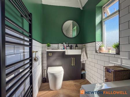 3 bedroom Semi-detached house for sale in Park Crescent, Newark, NG24