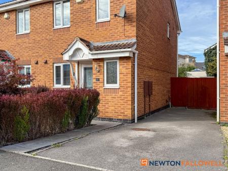 2 bedroom Semi-detached house for sale in Broughton Drive, Newark, NG24