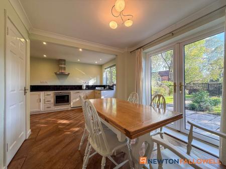 3 bedroom Detached house for sale in Bell Lane, Collingham, NG23