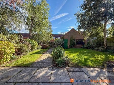 3 bedroom Detached house for sale in Bell Lane, Collingham, NG23