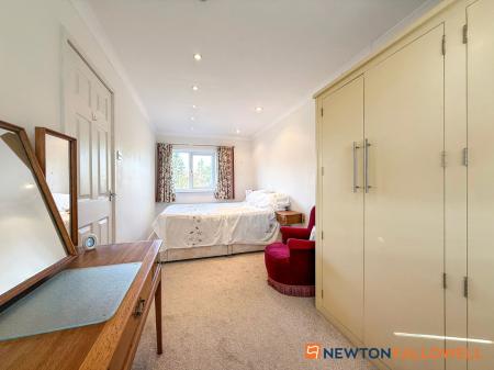 3 bedroom Detached house for sale in Bell Lane, Collingham, NG23