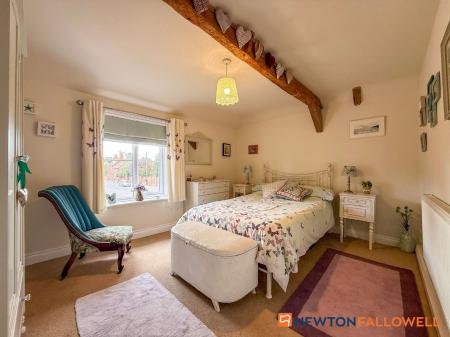 3 bedroom Cottage for sale in Woodhill Road, Collingham, NG23