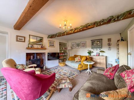 3 bedroom Cottage for sale in Woodhill Road, Collingham, NG23