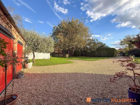 4 bedroom Detached house for sale in River Cottage, Newark Road, Bassingham