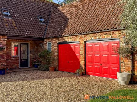 4 bedroom Detached house for sale in River Cottage, Newark Road, Bassingham