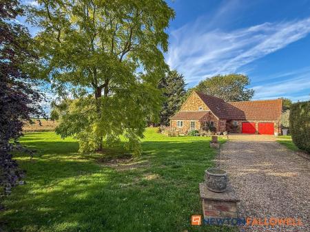 4 bedroom Detached house for sale in River Cottage, Newark Road, Bassingham