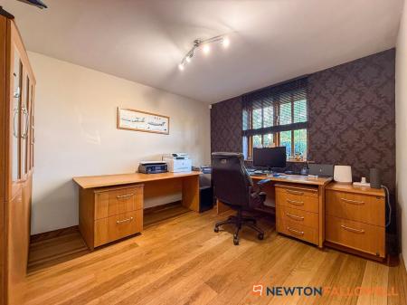 4 bedroom Detached house for sale in River Cottage, Newark Road, Bassingham