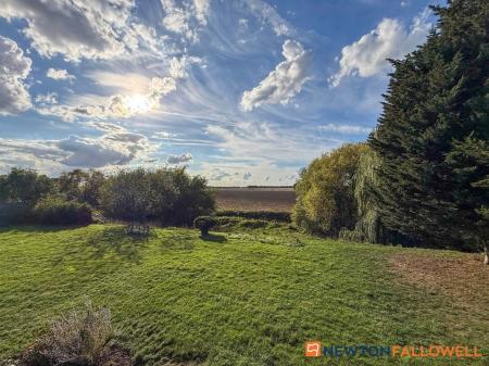 4 bedroom Detached house for sale in River Cottage, Newark Road, Bassingham