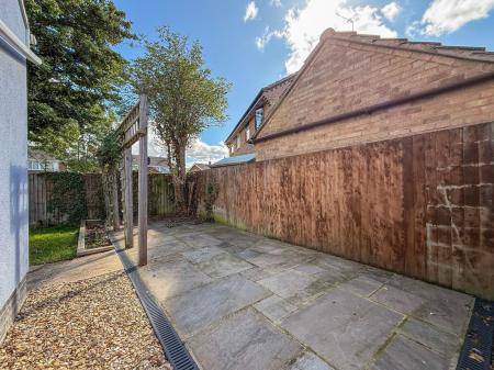 3 bedroom Detached house for sale in Lacey Green, Balderton, NG24