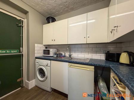2 bedroom Commercial Property for sale in Barnby Gate, Newark, NG24