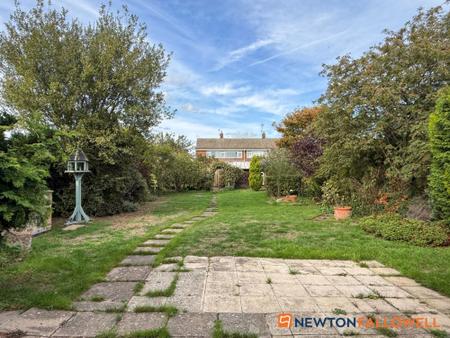 3 bedroom Detached bungalow for sale in Hawton Lane, Balderton, NG24