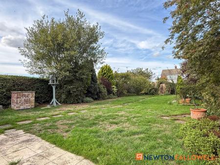 3 bedroom Detached bungalow for sale in Hawton Lane, Balderton, NG24