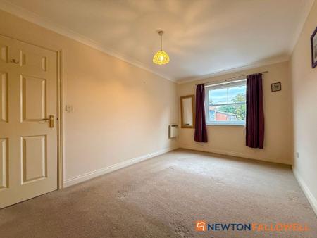 1 bedroom Flat for sale in Warwick Road, Balderton, NG24