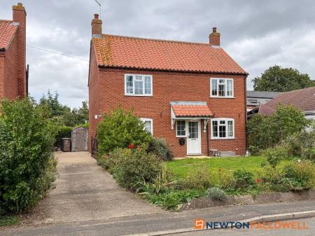 3 bedroom Detached house for sale in Manor Lane, Carlton-Le-Moorland, LN5