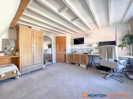2 bedroom Detached house for sale in Queen Street, Balderton, NG24