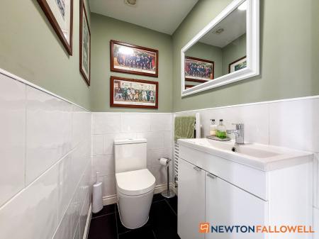 5 bedroom Detached house for sale in Dale Way, Fernwood, NG24