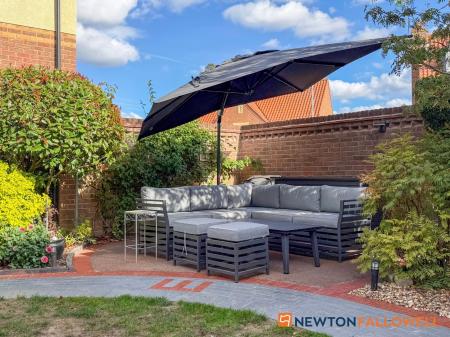 5 bedroom Detached house for sale in Dale Way, Fernwood, NG24
