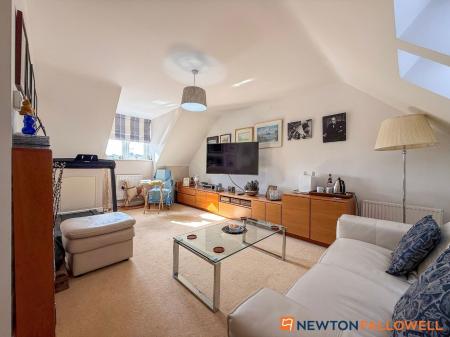 5 bedroom Detached house for sale in Dale Way, Fernwood, NG24