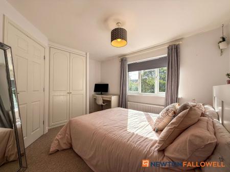 4 bedroom Detached house for sale in Rosefield Close, Fernwood, NG24
