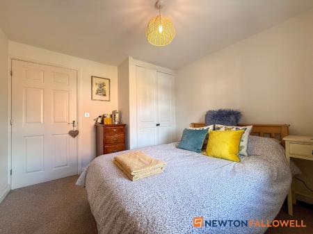 4 bedroom Detached house for sale in Rosefield Close, Fernwood, NG24