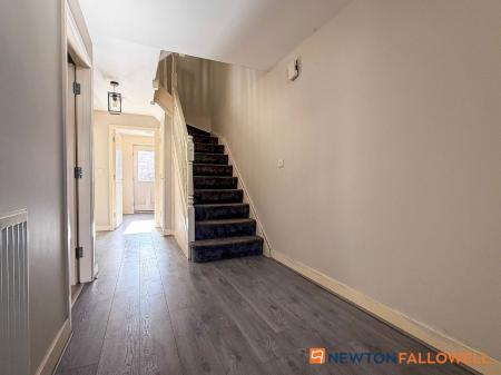 4 bedroom Terraced House for sale in Goldstraw Lane, Fernwood, NG24