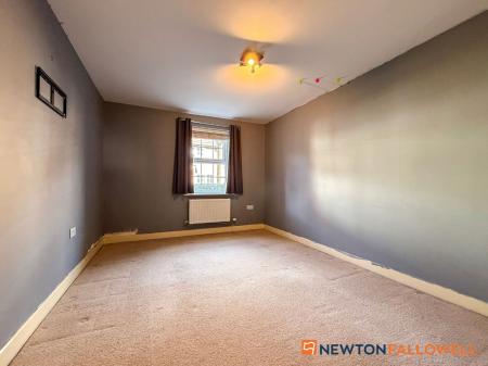 4 bedroom Terraced House for sale in Goldstraw Lane, Fernwood, NG24