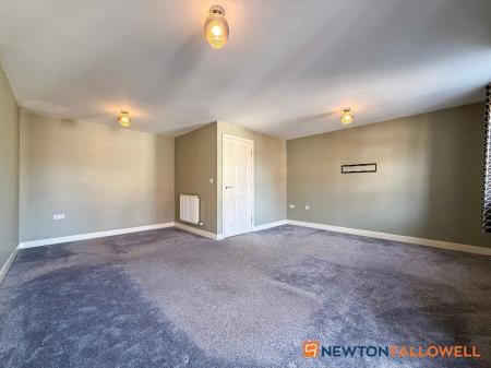 4 bedroom Terraced House for sale in Goldstraw Lane, Fernwood, NG24