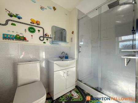 4 bedroom Terraced House for sale in Goldstraw Lane, Fernwood, NG24