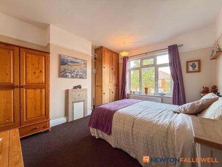3 bedroom Semi-detached house for sale in Salisbury Road, Newark, NG24