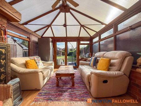 3 bedroom Semi-detached house for sale in Salisbury Road, Newark, NG24