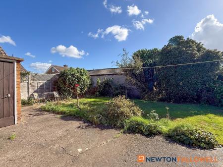 3 bedroom Semi-detached bungalow for sale in Village Way, Farndon, NG24