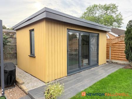 3 bedroom Detached bungalow for sale in Newark Road, Bassingham, LN5