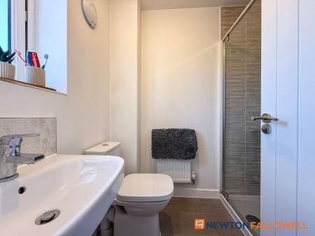 3 bedroom Semi-detached house for sale in Raddle Way, Middlebeck, NG24