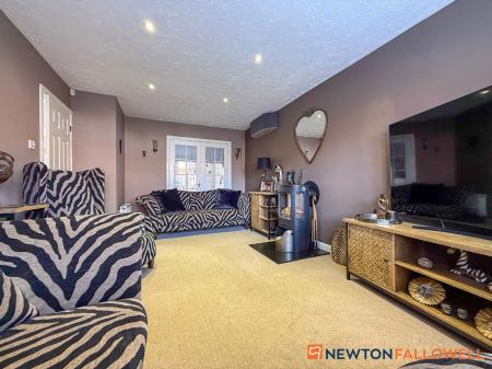 4 bedroom Detached house for sale in Mead Way, Balderton, NG24