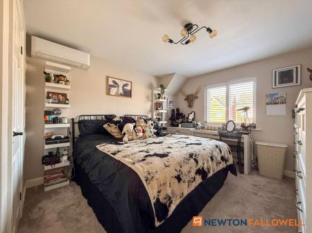 4 bedroom Detached house for sale in Mead Way, Balderton, NG24