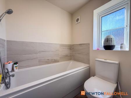 3 bedroom Semi-detached house for sale in Digby Avenue, Fernwood, NG24