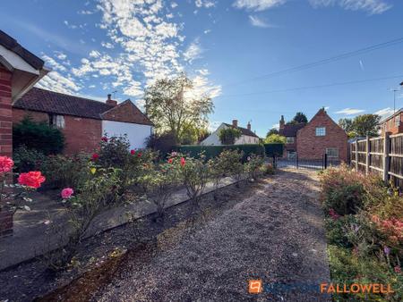 3 bedroom Detached bungalow for sale in Main Street, Sutton-On-Trent, NG23