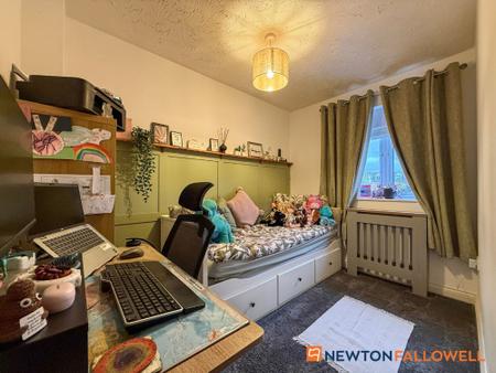 3 bedroom Link detached house for sale in Youngs Close, Coddington, NG24