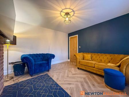3 bedroom Detached house for sale in Hawton Road, Newark, NG24