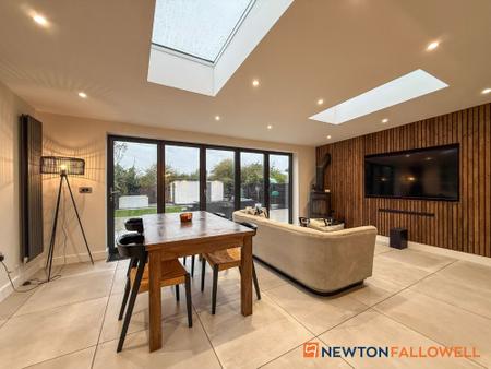 3 bedroom Detached house for sale in Hawton Road, Newark, NG24