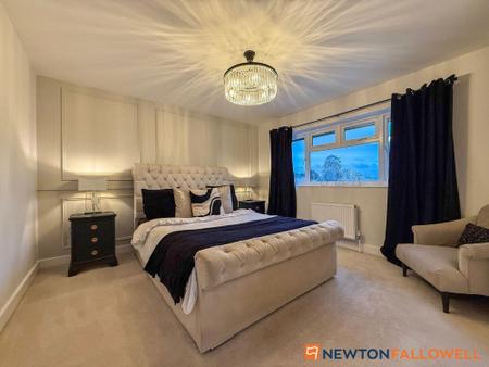 3 bedroom Detached house for sale in Hawton Road, Newark, NG24